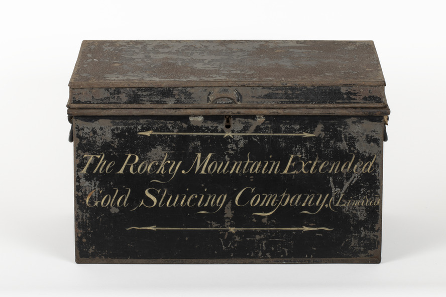 VictorianCollections-large Gold Rush chest VictorianCollections-large Gold Rush chest